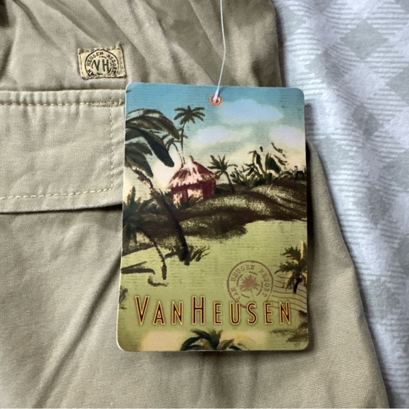 Van Heusen Resort Men’s Size 40 Beige Khaki Cargo Style Cotton Shorts NWT - Picture 7 of 9